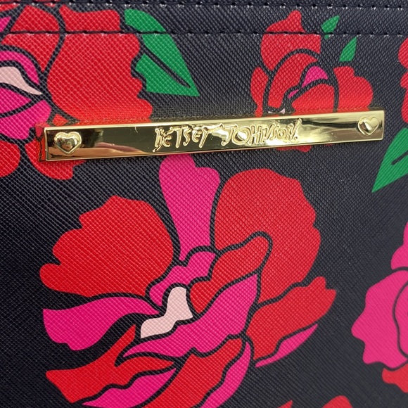 Betsey Johnson Rose Floral Gold Chain Small Purse - Picture 8 of 13